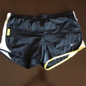 Nike athletic shorts size large